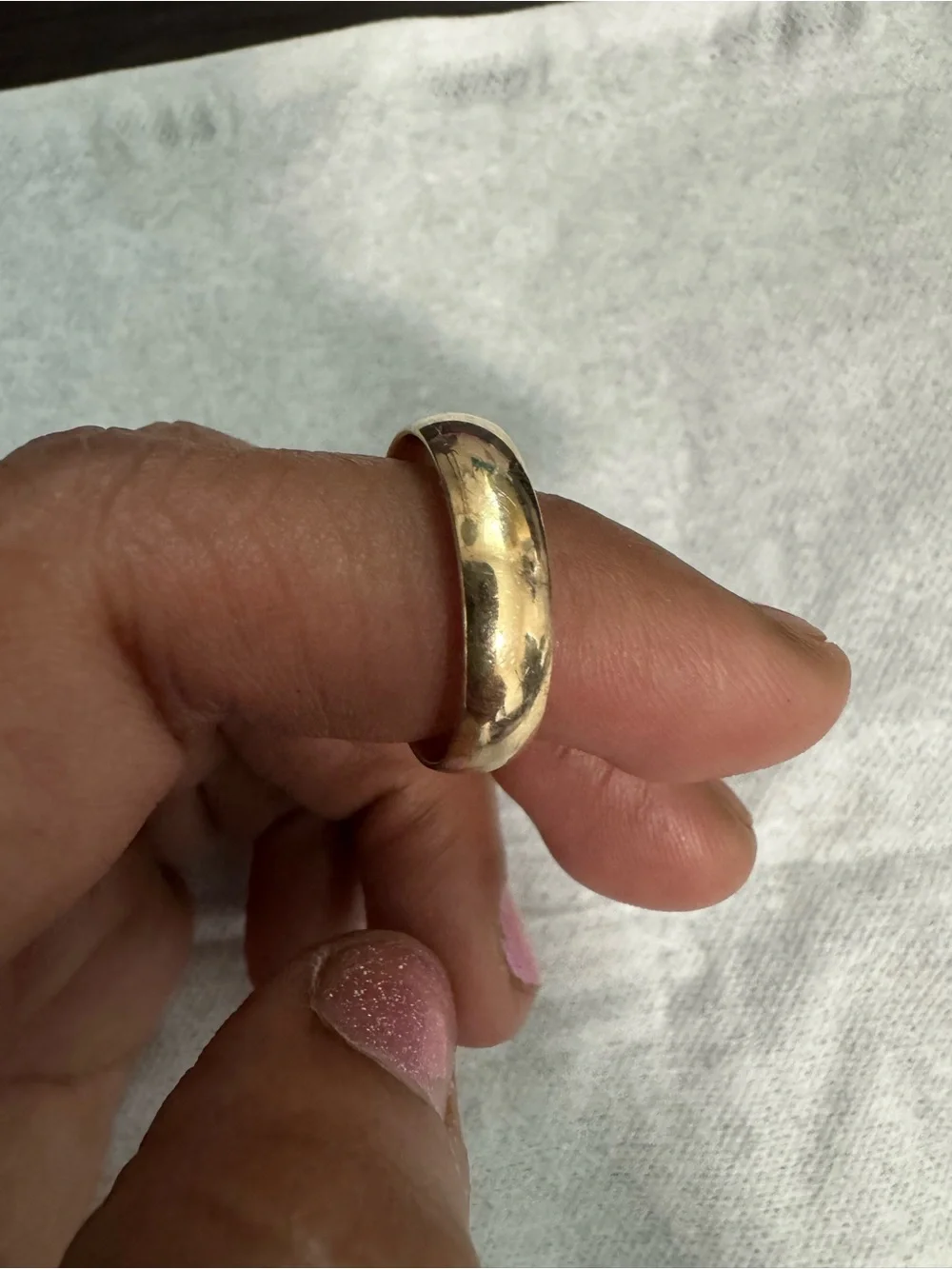 14K Yellow Gold Men's 5mm Comfort Fit Wedding Band